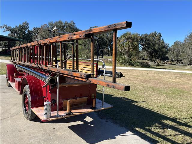 International-Harvester-Firetruck-Pickup-1928-Red-Black-16092-12