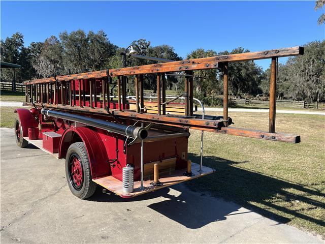 International-Harvester-Firetruck-Pickup-1928-Red-Black-16092-13