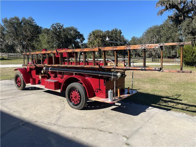 International-Harvester-Firetruck-Pickup-1928-Red-Black-16092-14