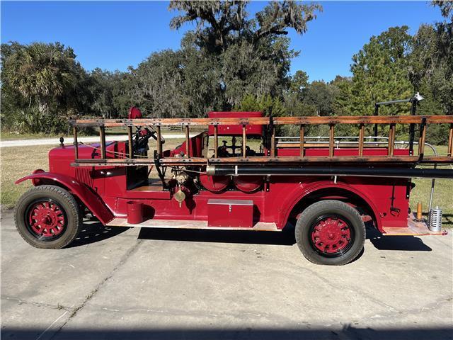 International-Harvester-Firetruck-Pickup-1928-Red-Black-16092-17