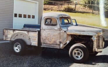 International-Harvester-KB-1-1947-Tan-and-Brown-Tan-and-brown-108212-39