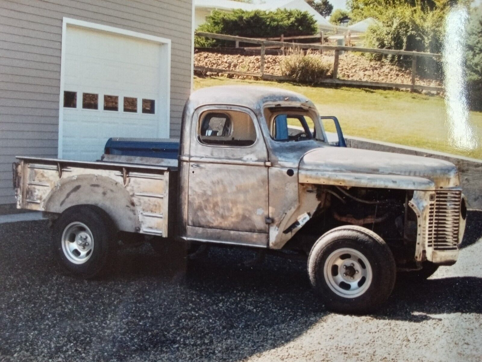 International-Harvester-KB-1-1947-Tan-and-Brown-Tan-and-brown-108212-39