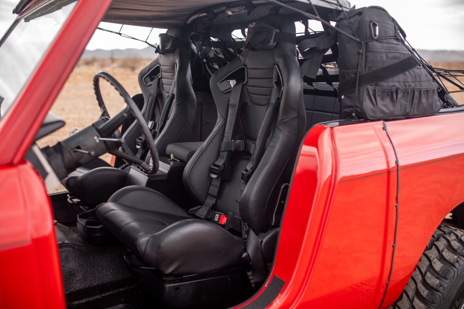 International-Harvester-Scout-1978-Red-Black-805-11