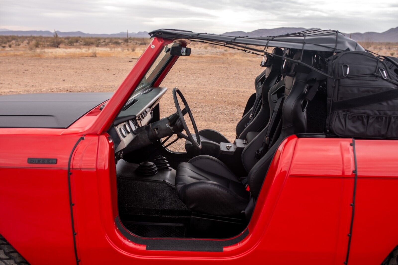 International-Harvester-Scout-1978-Red-Black-805-12