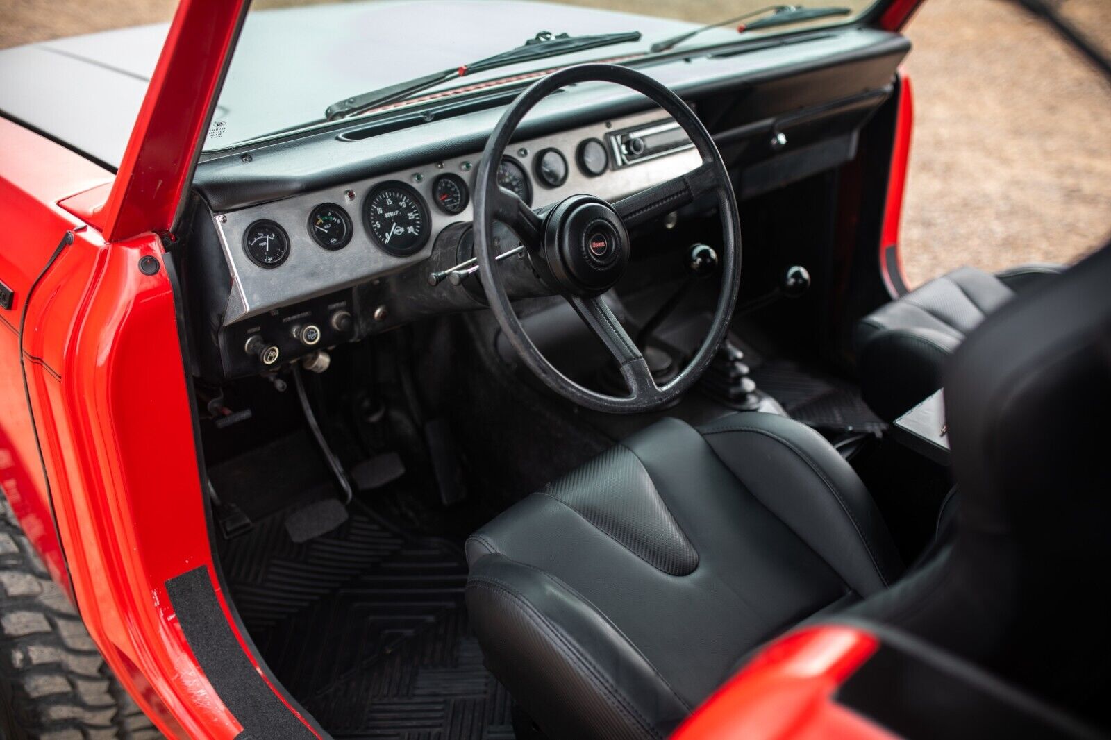 International-Harvester-Scout-1978-Red-Black-805-13