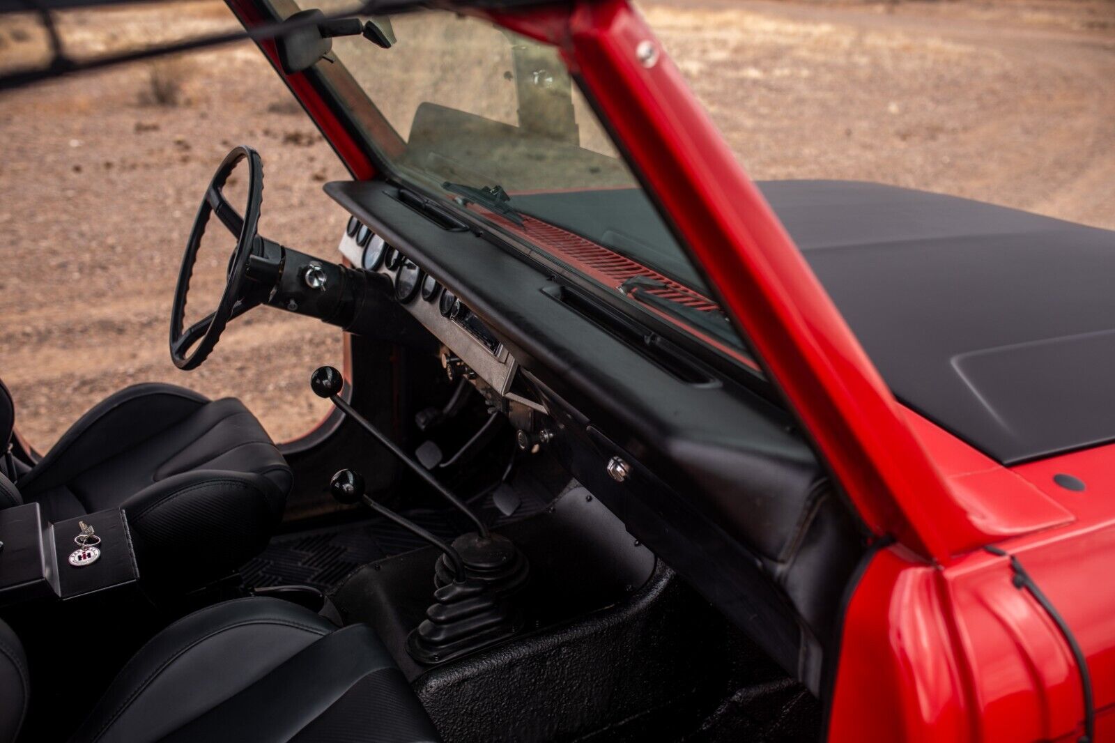 International-Harvester-Scout-1978-Red-Black-805-17