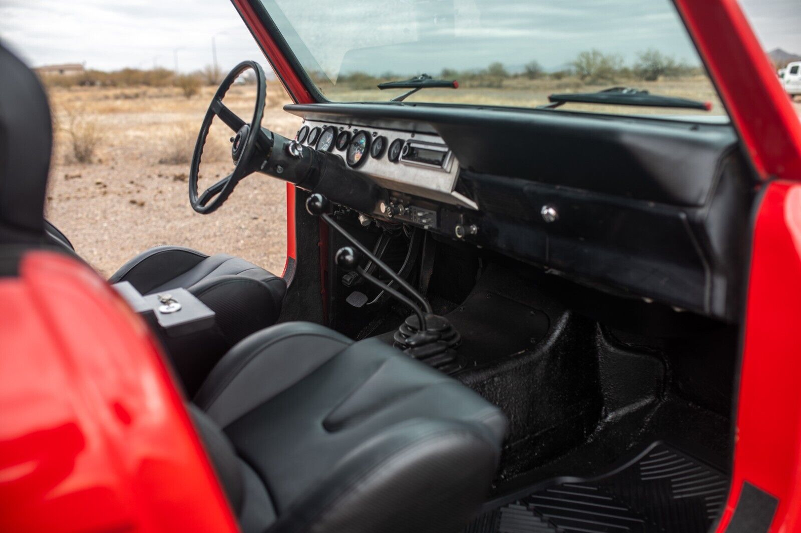 International-Harvester-Scout-1978-Red-Black-805-19