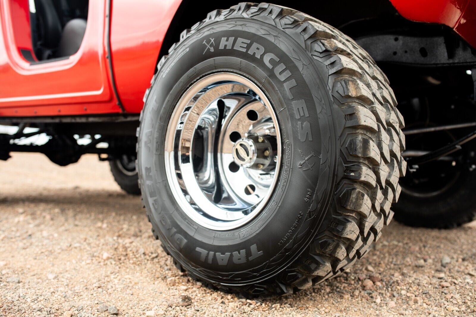 International-Harvester-Scout-1978-Red-Black-805-26