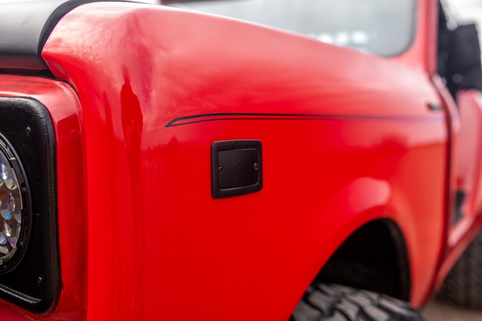 International-Harvester-Scout-1978-Red-Black-805-30