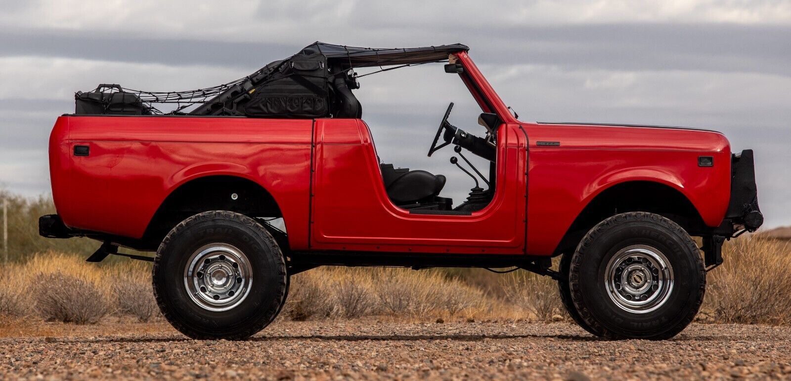 International-Harvester-Scout-1978-Red-Black-805-5