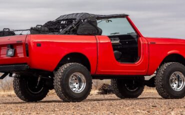 International-Harvester-Scout-1978-Red-Black-805-7