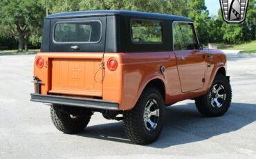 International-Harvester-Scout-Pickup-1963-Orange-Black-94328-7