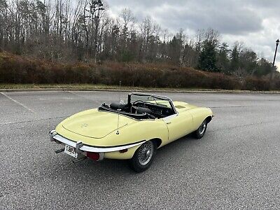 Jaguar-E-Type-4.2-1970-Yellow-85295-6