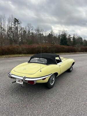 Jaguar-E-Type-4.2-1970-Yellow-85295-9