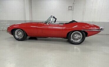 Jaguar-E-Type-4.2-Cabriolet-1967-Red-66253-1