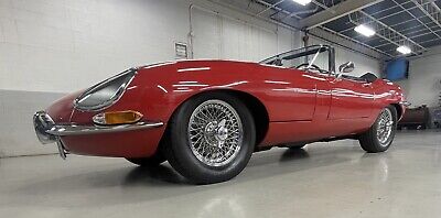 Jaguar-E-Type-4.2-Cabriolet-1967-Red-66253-12