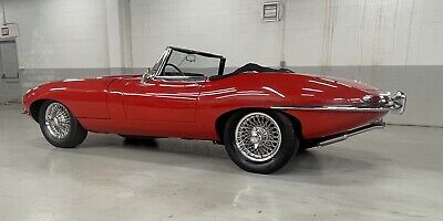 Jaguar-E-Type-4.2-Cabriolet-1967-Red-66253-14