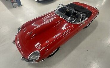 Jaguar-E-Type-4.2-Cabriolet-1967-Red-66253-5