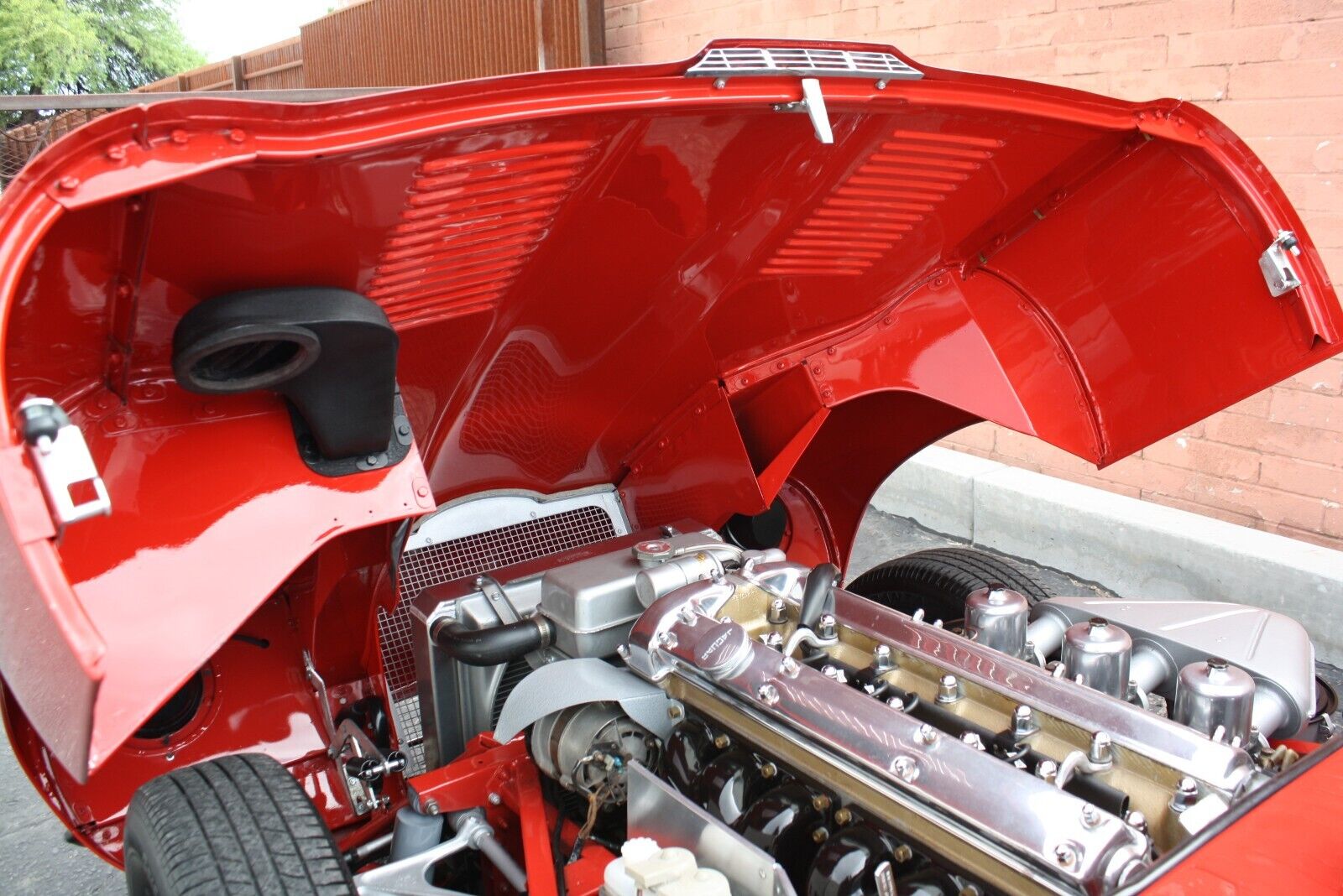 Jaguar-E-Type-Cabriolet-1967-Red-Black-118269-11