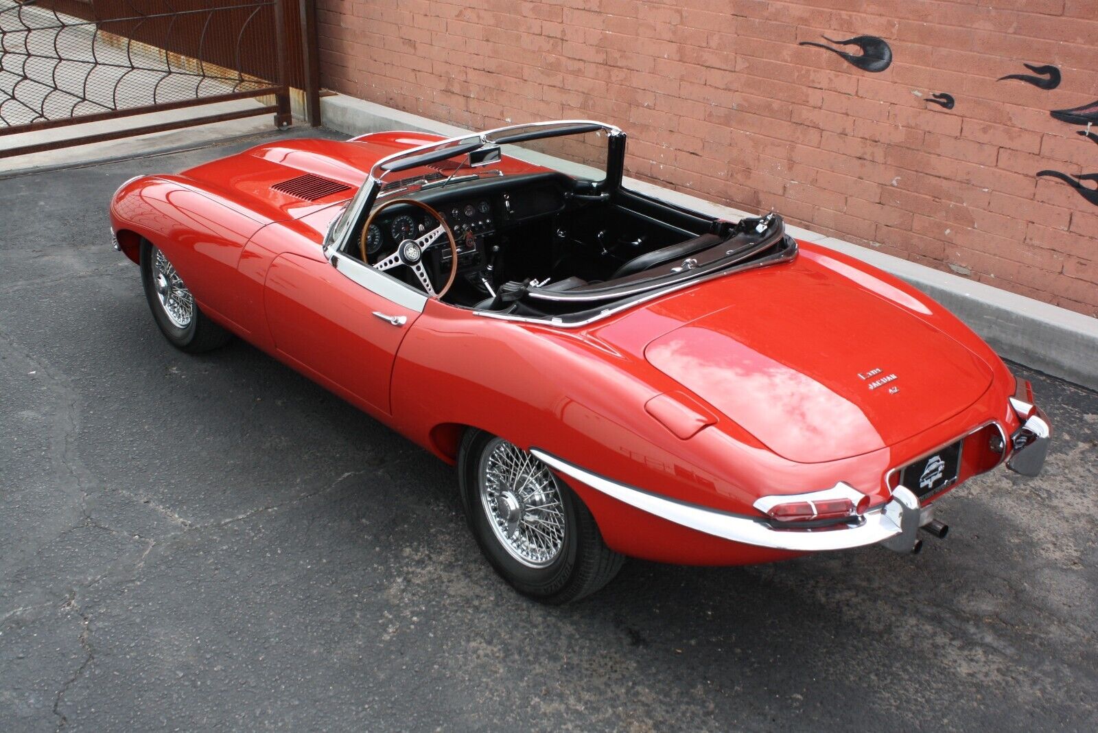 Jaguar-E-Type-Cabriolet-1967-Red-Black-118269-5