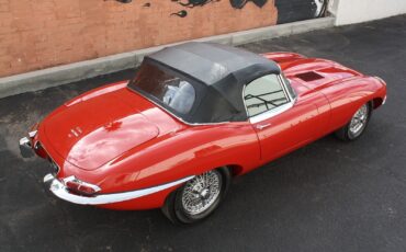 Jaguar-E-Type-Cabriolet-1967-Red-Black-118269-9