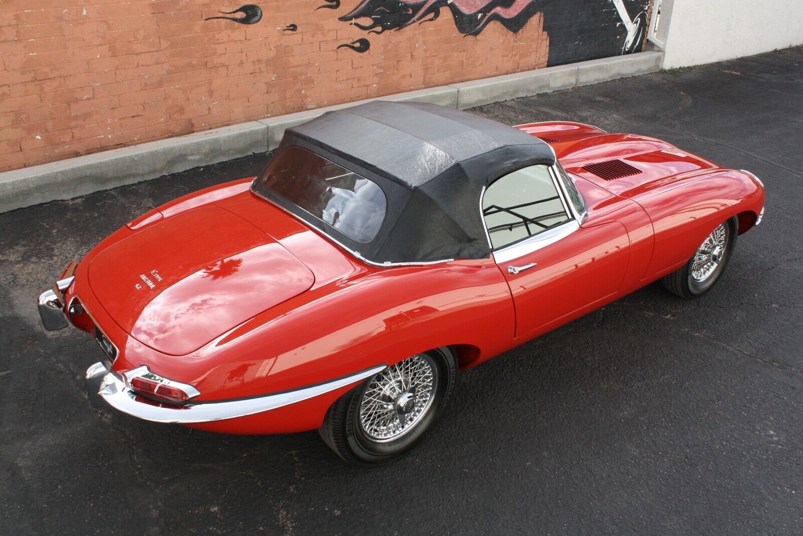 Jaguar-E-Type-Cabriolet-1967-Red-Black-118269-9