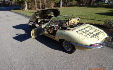 Jaguar-E-Type-Cabriolet-1968-Yellow-Black-58804-10