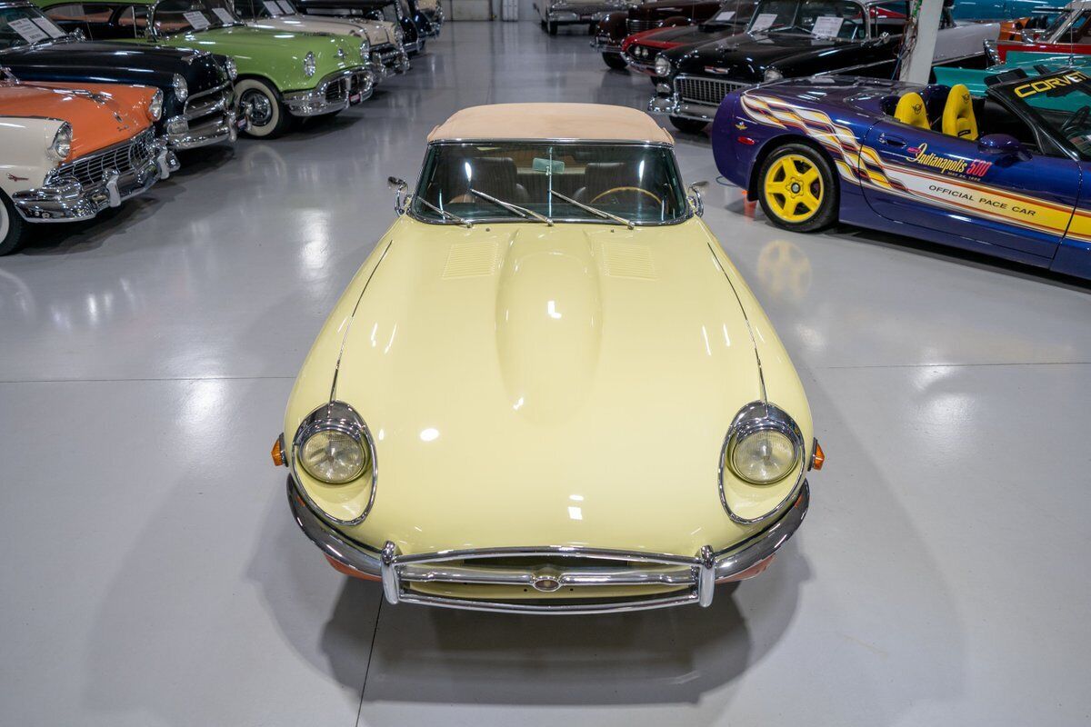 Jaguar-E-Type-Cabriolet-1969-Yellow-Saddle-159599-13