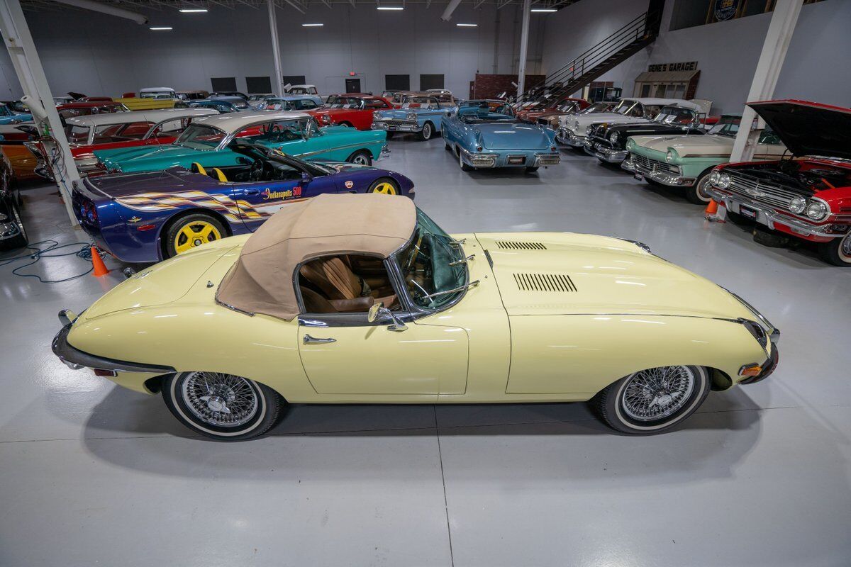 Jaguar-E-Type-Cabriolet-1969-Yellow-Saddle-159599-15