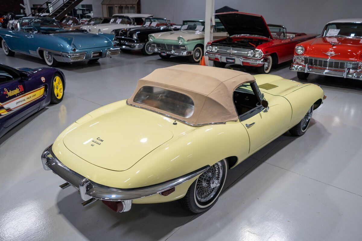 Jaguar-E-Type-Cabriolet-1969-Yellow-Saddle-159599-16