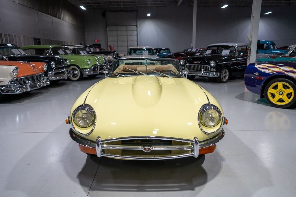 Jaguar-E-Type-Cabriolet-1969-Yellow-Saddle-159599-21