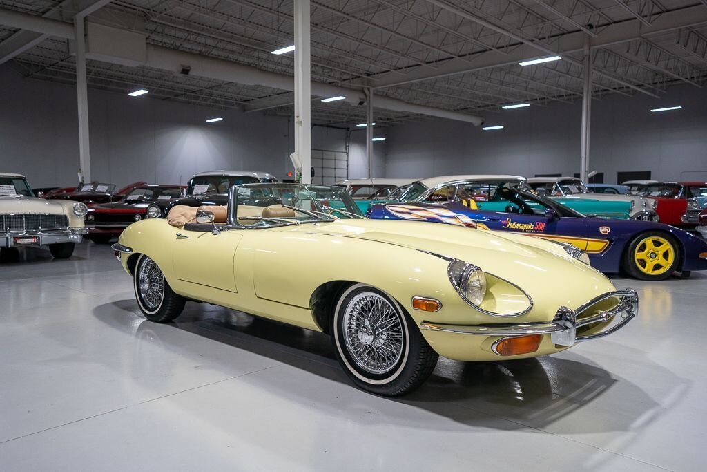 Jaguar-E-Type-Cabriolet-1969-Yellow-Saddle-159599-22