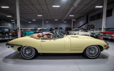 Jaguar-E-Type-Cabriolet-1969-Yellow-Saddle-159599-23