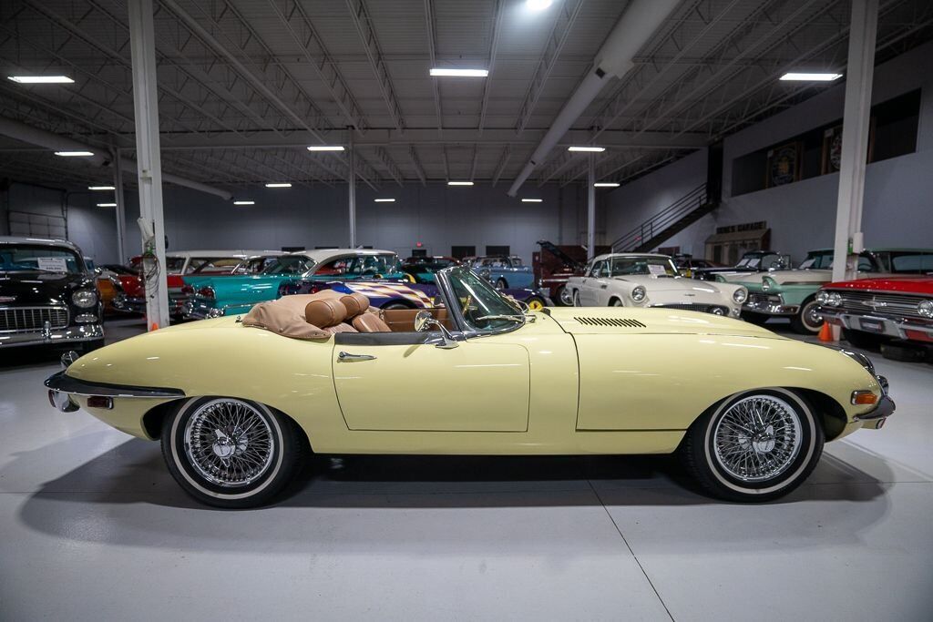 Jaguar-E-Type-Cabriolet-1969-Yellow-Saddle-159599-23