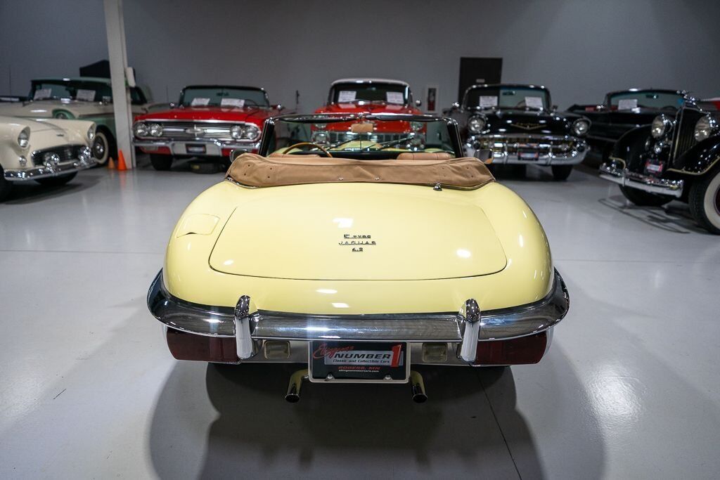 Jaguar-E-Type-Cabriolet-1969-Yellow-Saddle-159599-25