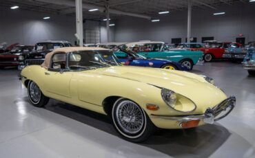 Jaguar-E-Type-Cabriolet-1969-Yellow-Saddle-159599-30