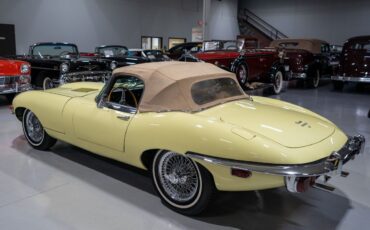 Jaguar-E-Type-Cabriolet-1969-Yellow-Saddle-159599-34