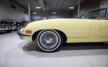 Jaguar-E-Type-Cabriolet-1969-Yellow-Saddle-159599-36