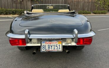 Jaguar-E-Type-Cabriolet-1970-Black-Black-52640-17