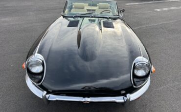 Jaguar-E-Type-Cabriolet-1970-Black-Black-52640-3