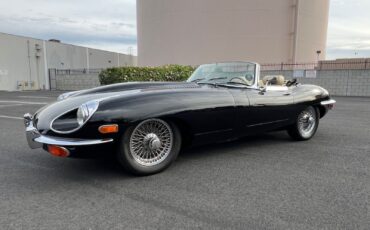 Jaguar-E-Type-Cabriolet-1970-Black-Black-52640-6