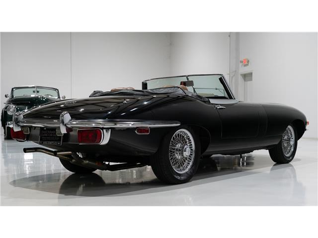 Jaguar-E-Type-Cabriolet-1970-Black-Cinnamon-108209-12