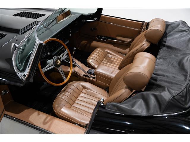 Jaguar-E-Type-Cabriolet-1970-Black-Cinnamon-108209-17