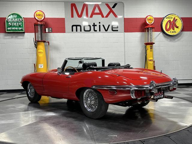 Jaguar-E-Type-Cabriolet-1970-Red-Black-52640-4