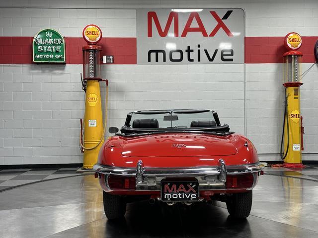 Jaguar-E-Type-Cabriolet-1970-Red-Black-52640-5