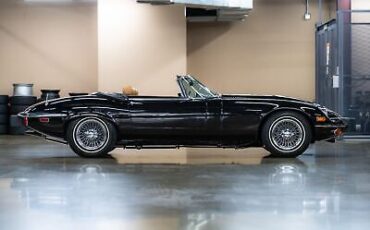 Jaguar-E-Type-Cabriolet-1974-Black-Tan-47542-2