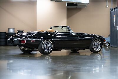 Jaguar-E-Type-Cabriolet-1974-Black-Tan-47542-3