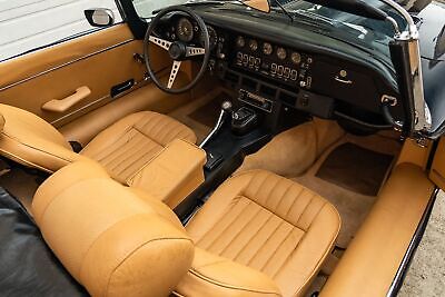 Jaguar-E-Type-Cabriolet-1974-Black-Tan-47542-33