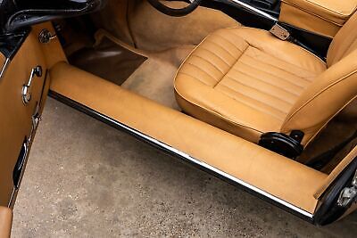 Jaguar-E-Type-Cabriolet-1974-Black-Tan-47542-37