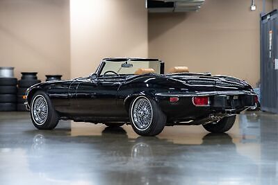 Jaguar-E-Type-Cabriolet-1974-Black-Tan-47542-5